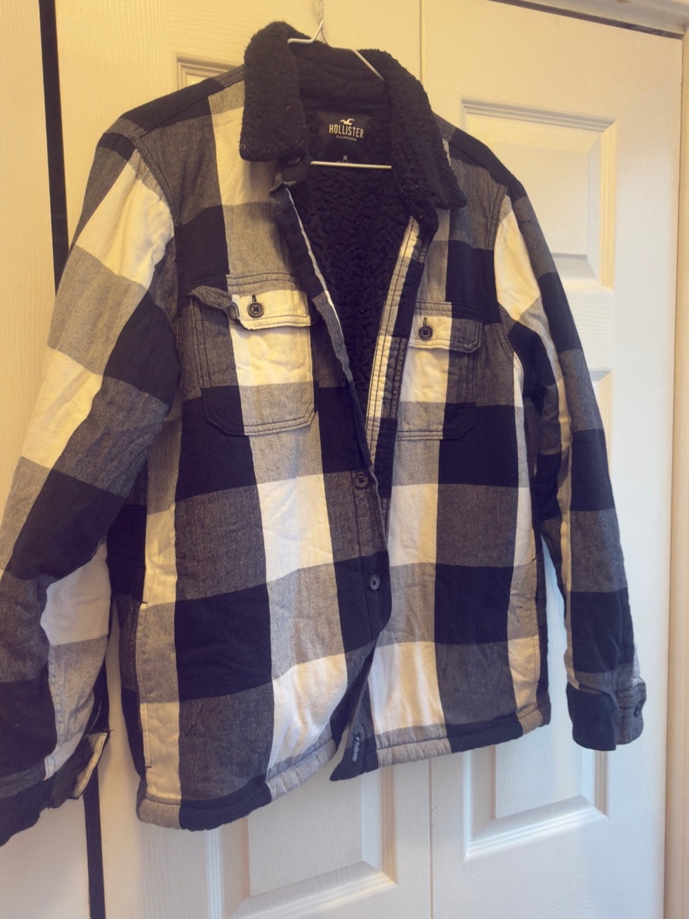 Hollister Black & White Plaid Sherpa-Lined Shirt Jacket